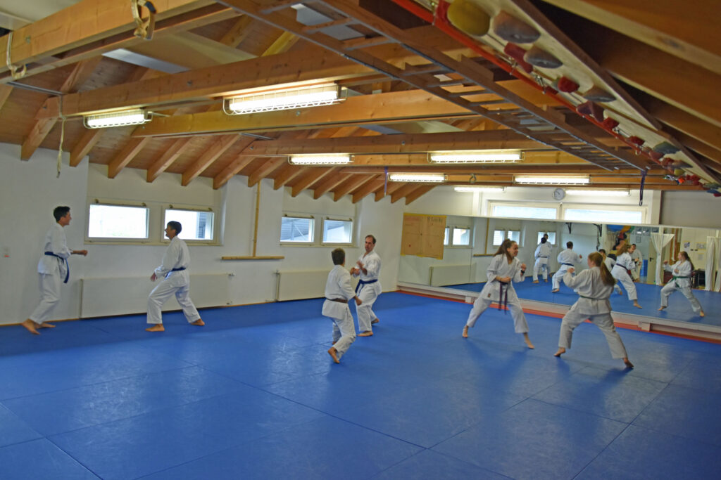 Mit Karate ins Weekend!